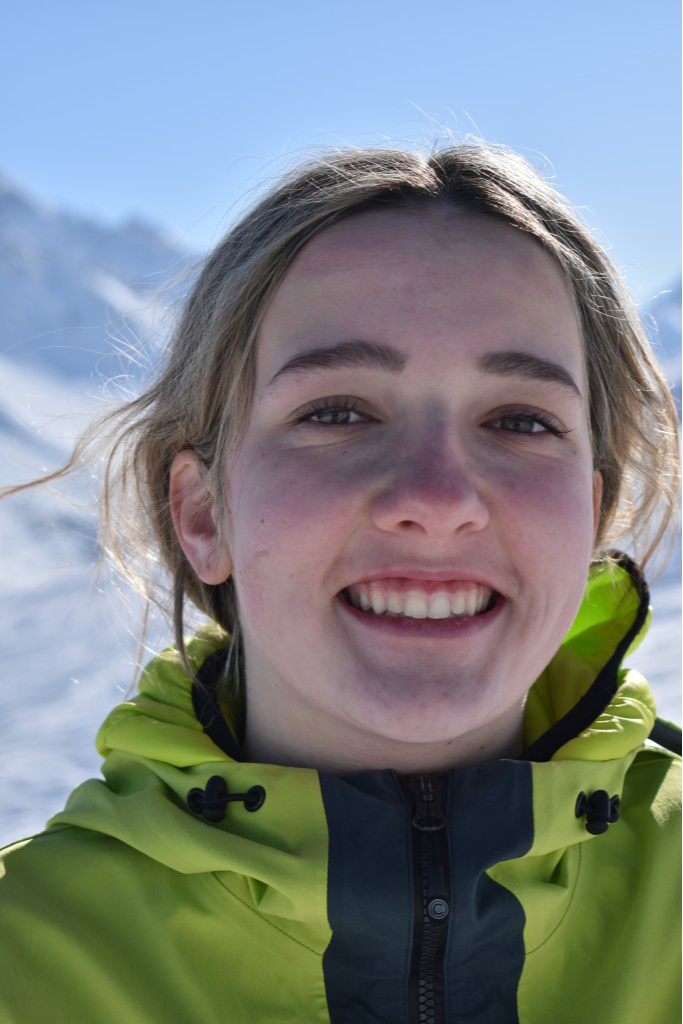 Cléo sans casque.JPG