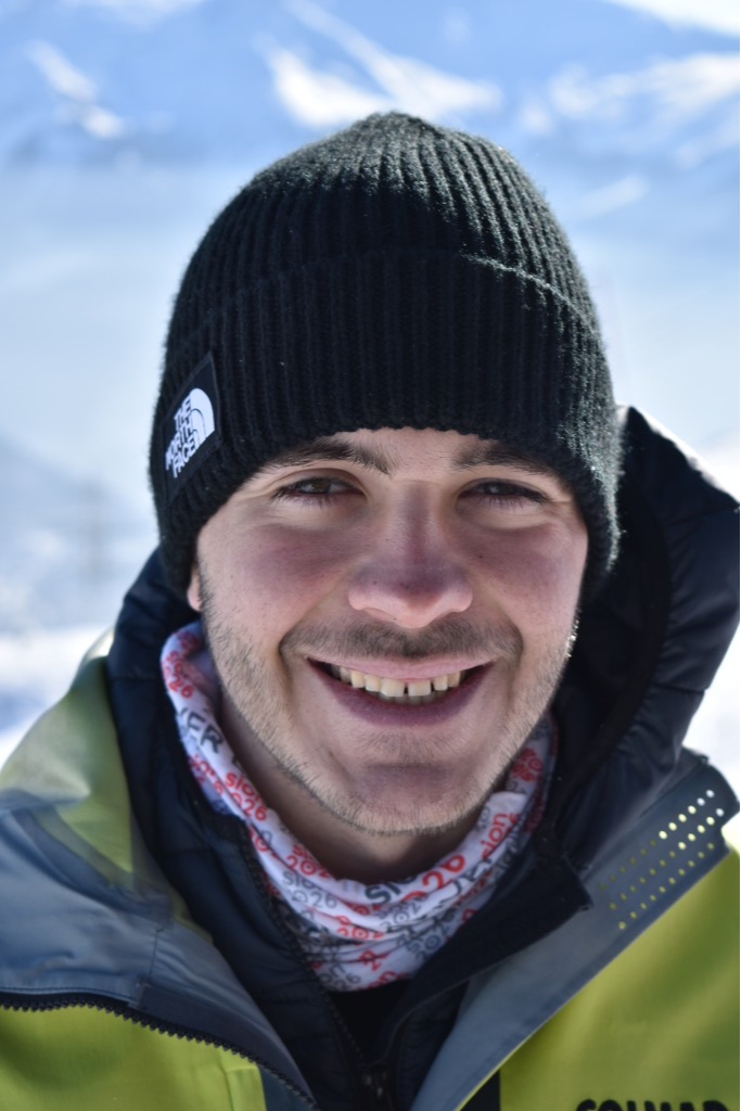Thibault avec bonnet.JPG